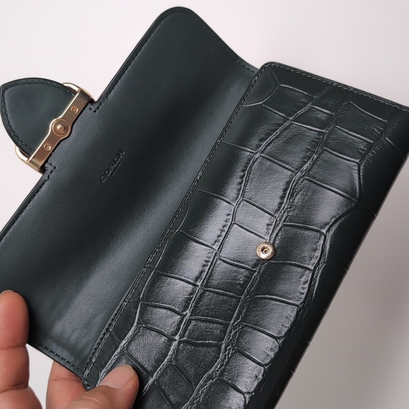 Coach Morgan CP244 Slim Wallet Gold/Amazon Green (Last One) - Picture 9 of 12